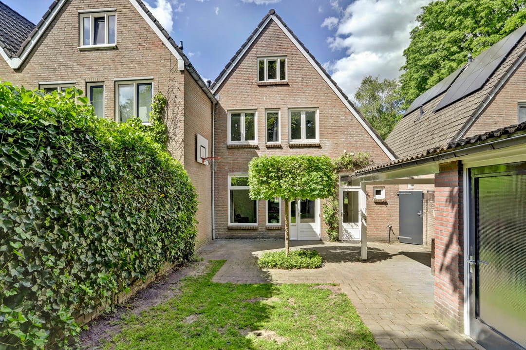 Photo 2 of Schutsboom 74