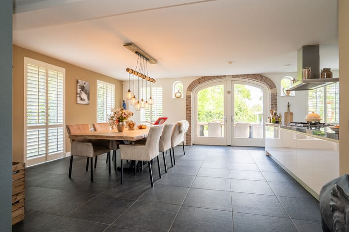 Photo 3 of Olink Es 1