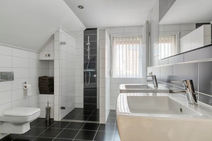 Foto 23 van Schoolstraat 11-A