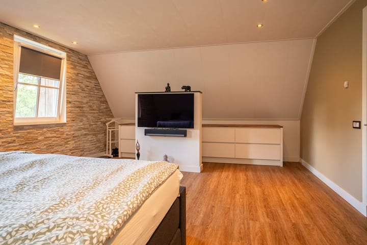 Photo 24 of Olink Es 1