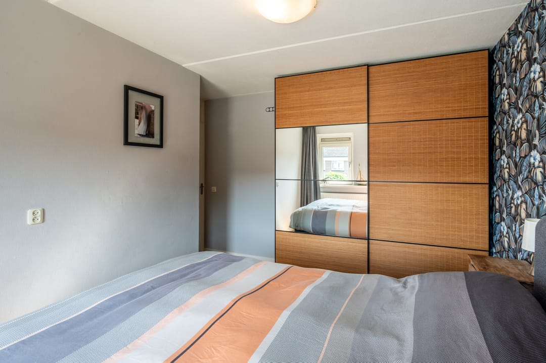 Photo 16 of Pluutstraat 58