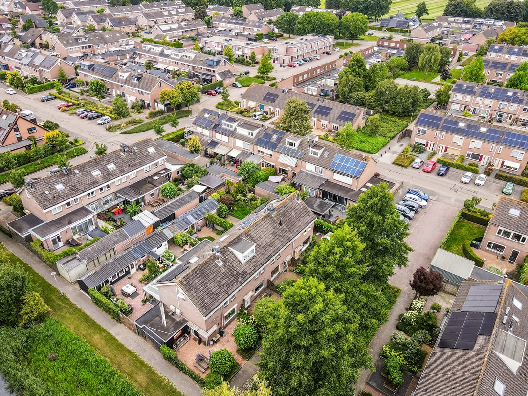 Photo 32 of Pluutstraat 58