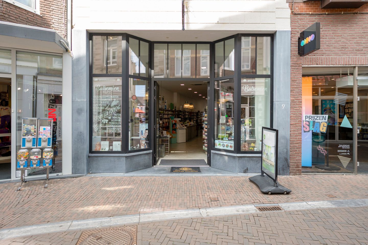 Bekijk foto 1 van Limbrichterstraat 9