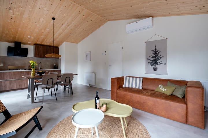 Foto 12 van Groningerweg 13-N558