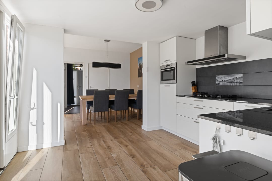 Foto 23 van Bernhardstraat 4