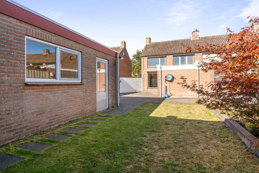 Foto 38 van Bernhardstraat 4