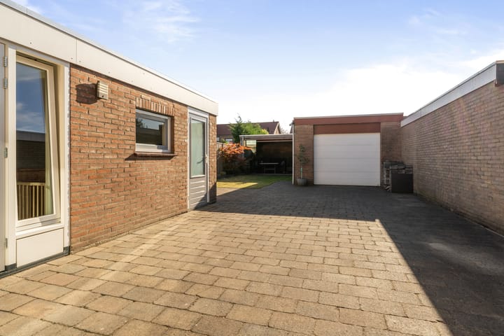 Foto 42 van Bernhardstraat 4