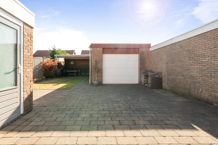 Foto 43 van Bernhardstraat 4