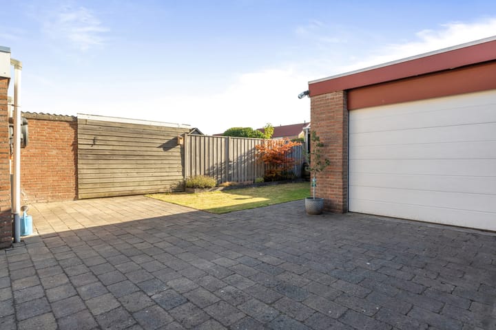 Foto 44 van Bernhardstraat 4