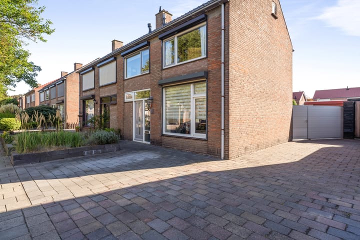 Foto 47 van Bernhardstraat 4