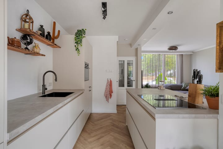 Foto 13 van Bakhuizen van den Brinklaan 73