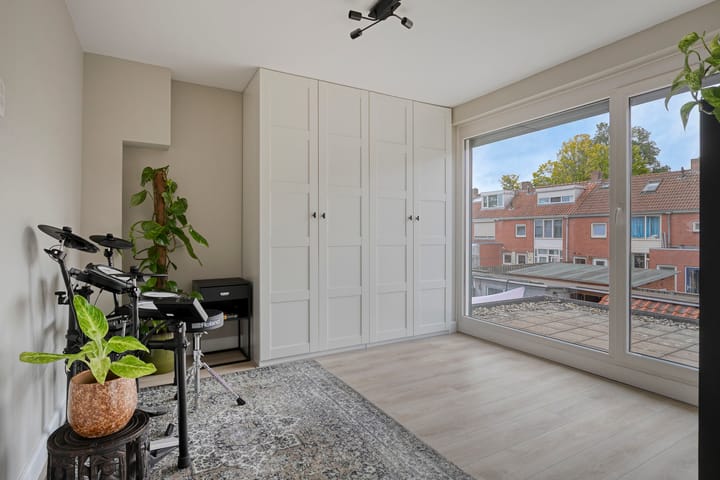 Foto 20 van Bakhuizen van den Brinklaan 73