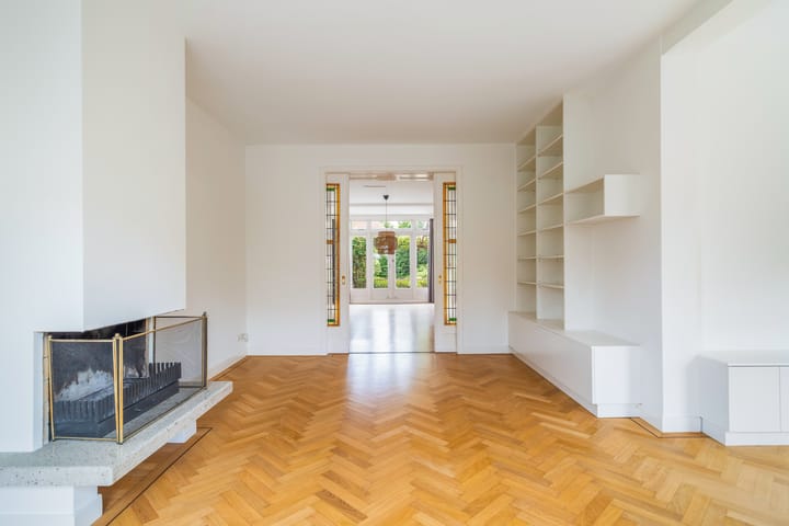 Photo 7 of Van Zuylen van Nijeveltstraat 79