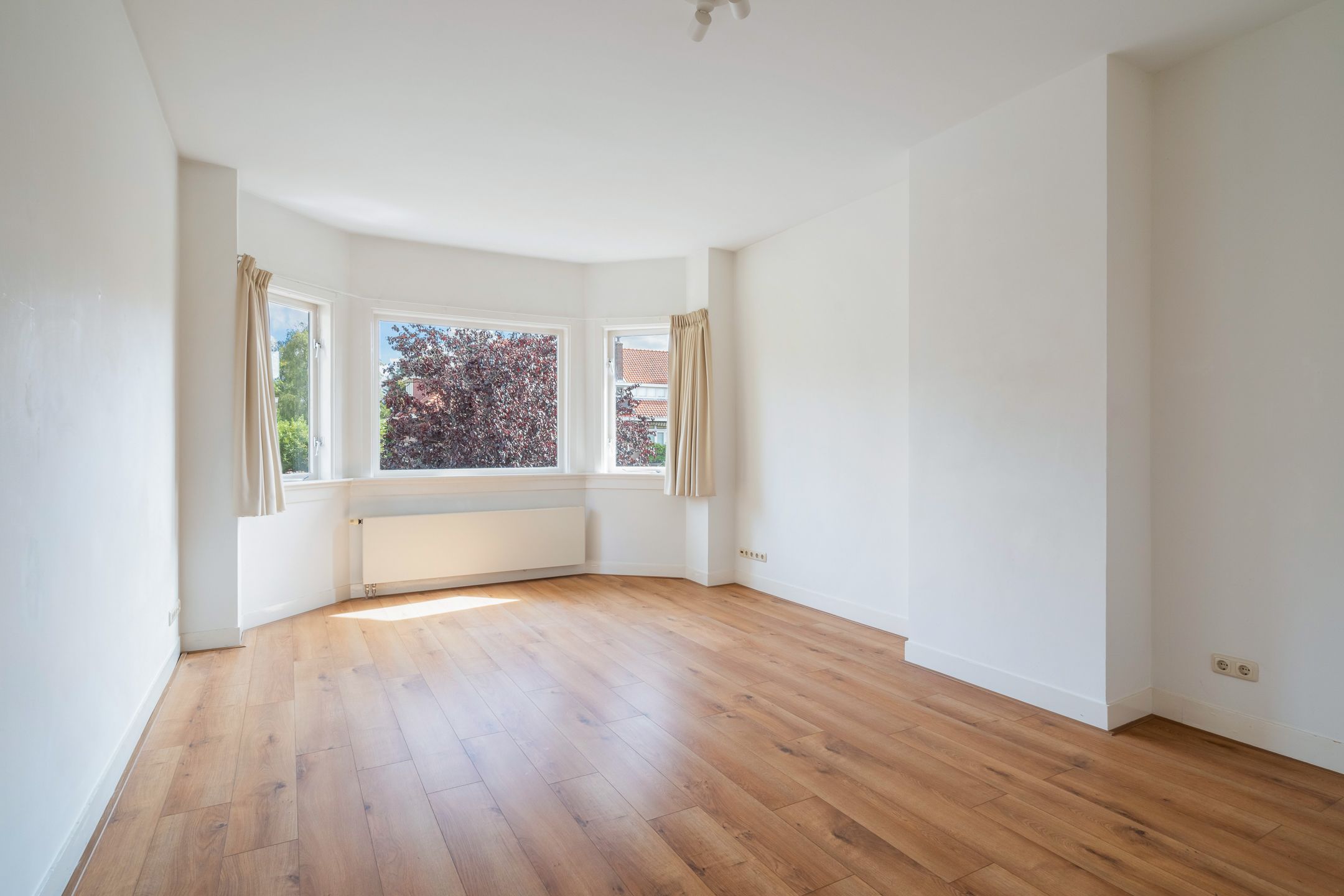 Foto 24 van Van Zuylen van Nijeveltstraat 79