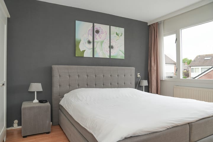 Photo 14 of Herrebeugel 38