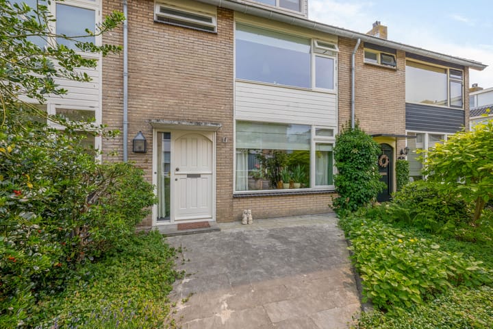 Foto 4 van Willem-Alexanderplantsoen 2