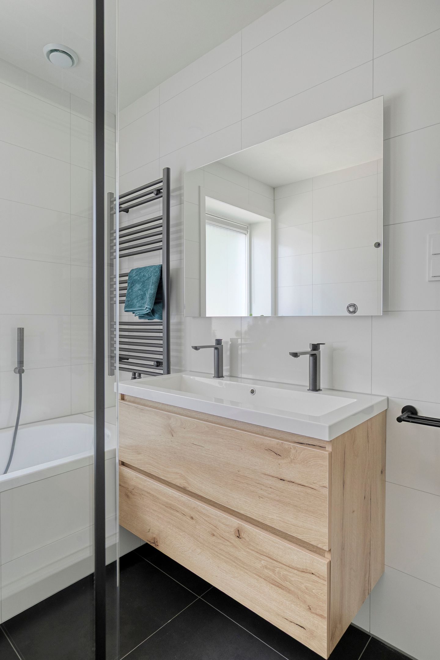 Photo 24 of Goudsbloemstraat 30