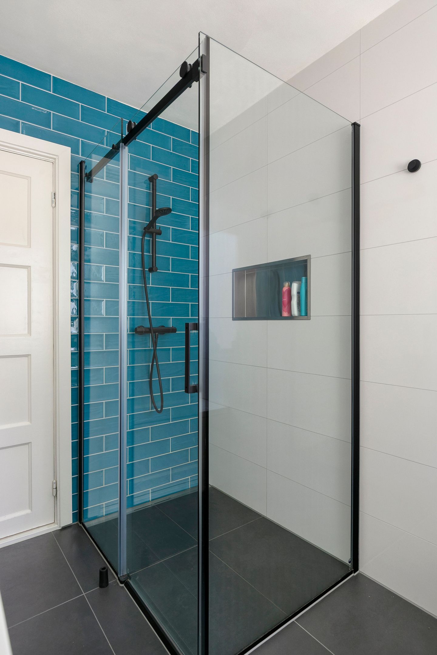 Photo 25 of Goudsbloemstraat 30