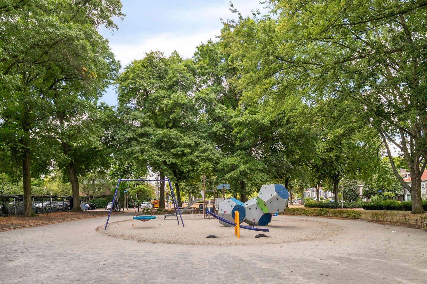 Photo 40 of Goudsbloemstraat 30