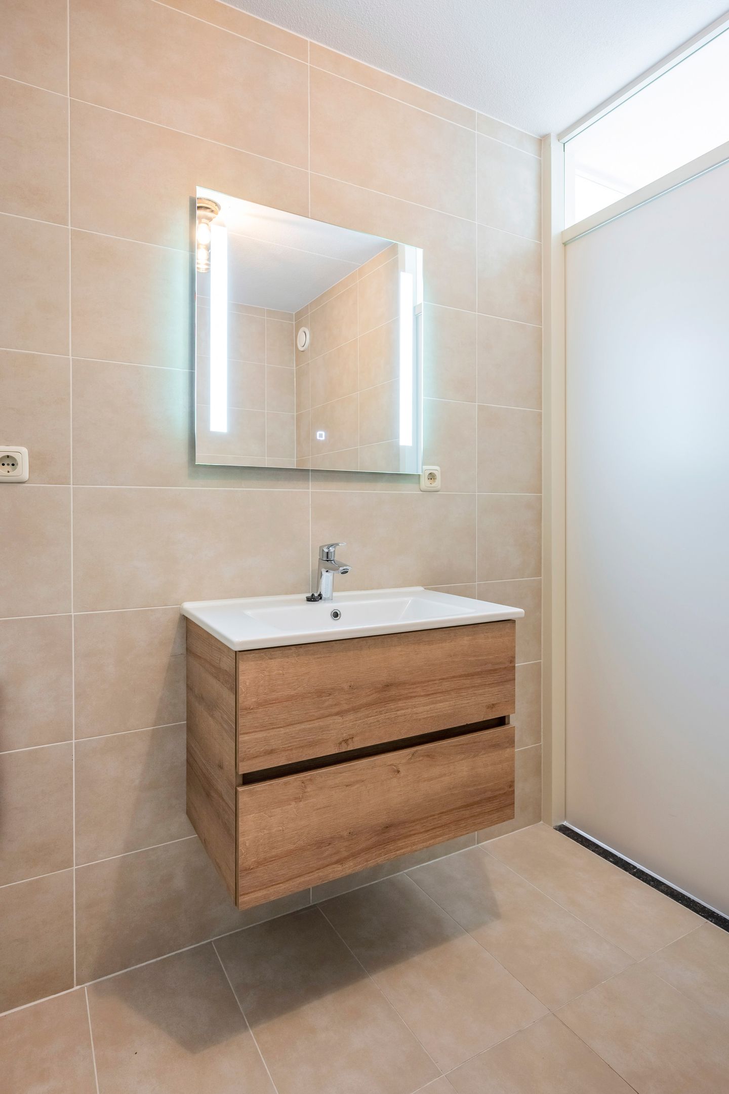 Photo 20 of Gotenstraat 9