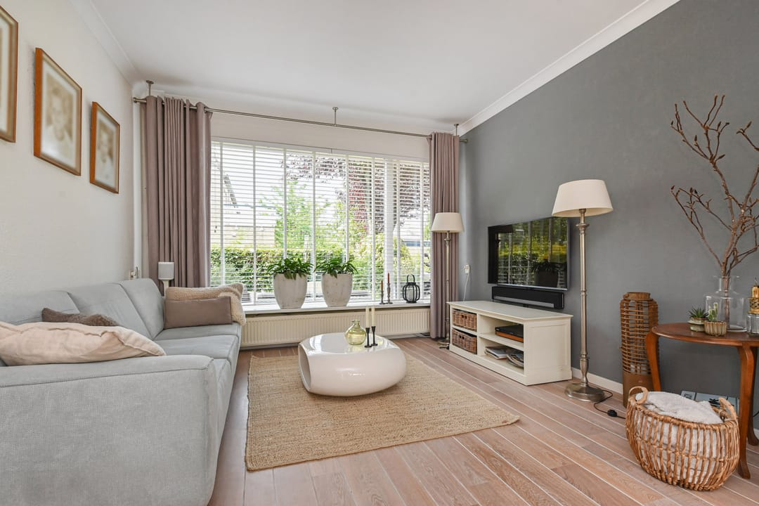 Foto 2 van Weigeliahof 15