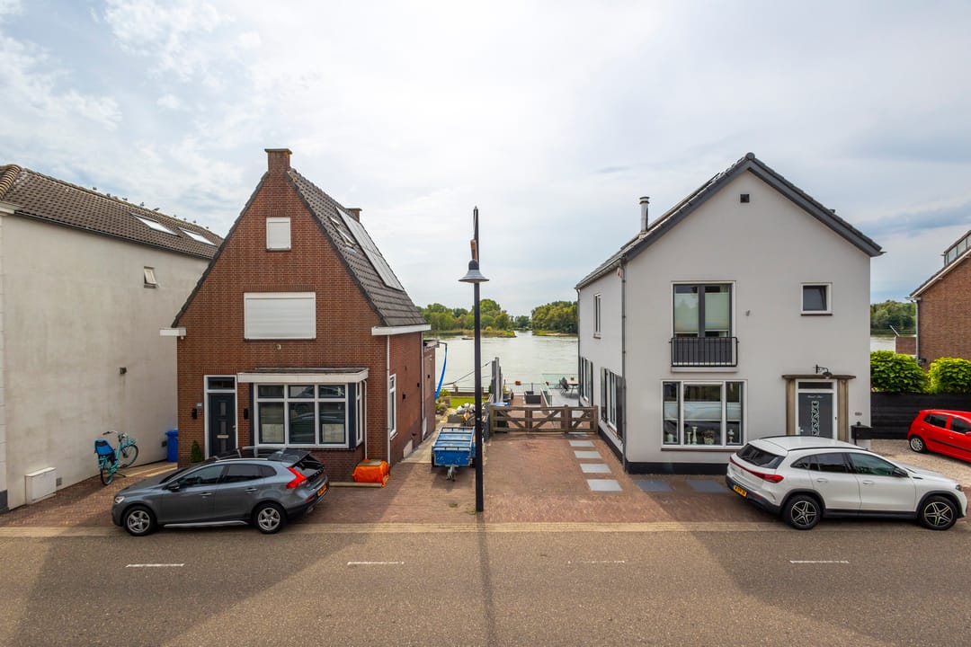 Photo 2 of Rivierdijk 623