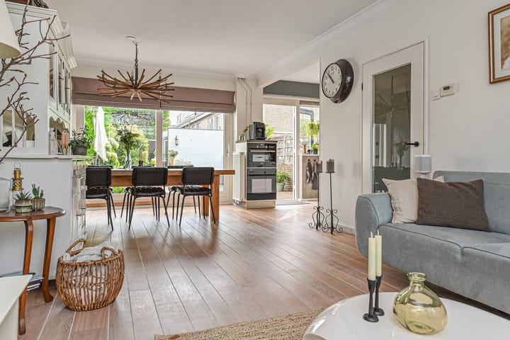 Foto 16 van Weigeliahof 15