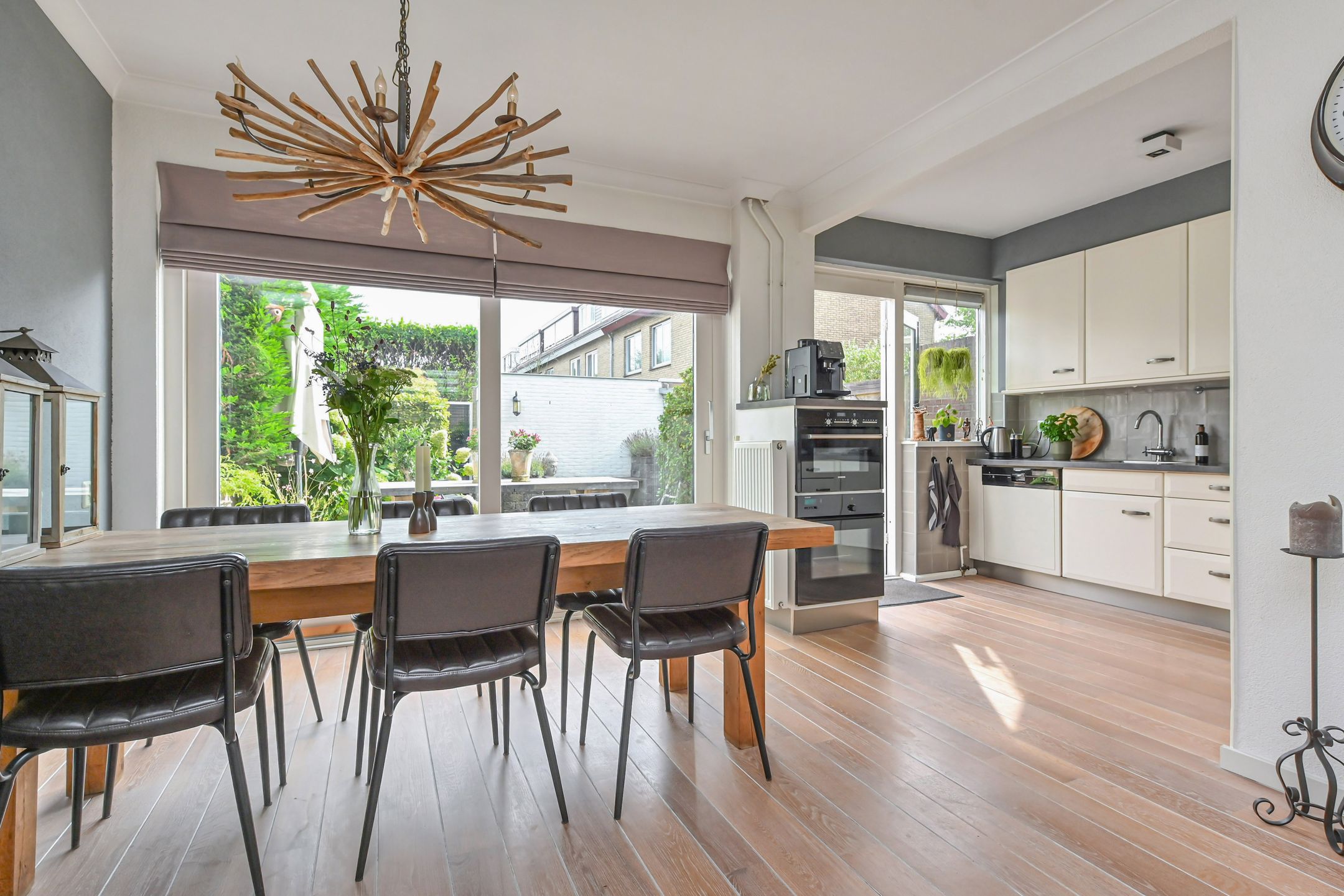 Foto 18 van Weigeliahof 15