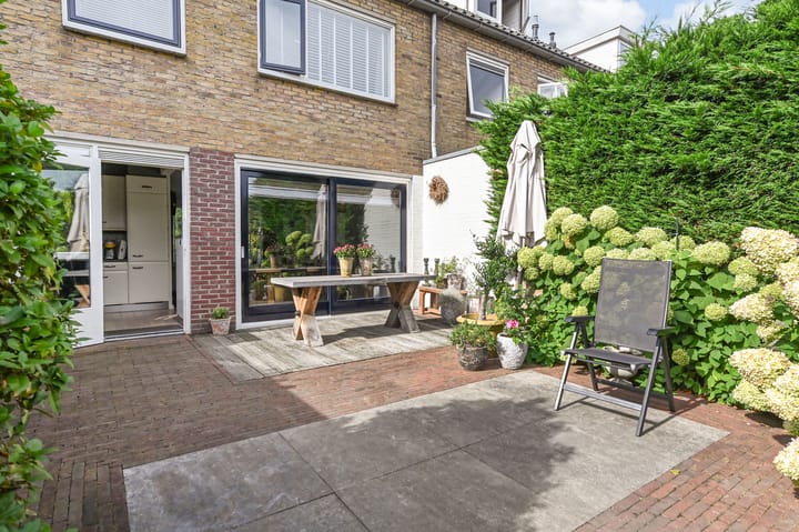 Foto 45 van Weigeliahof 15