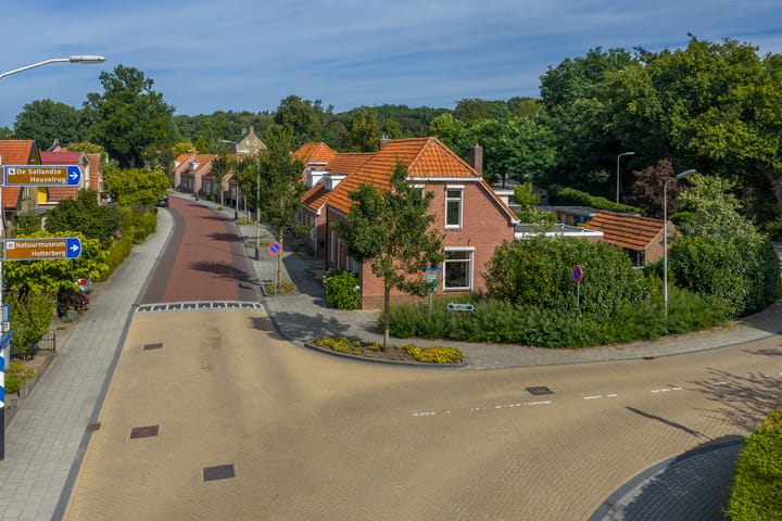 Foto 28 van Burgemeester van der Borchstraat 1