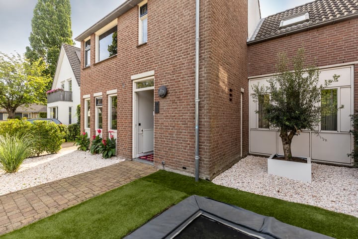 Foto 48 van 't Heike 1-A