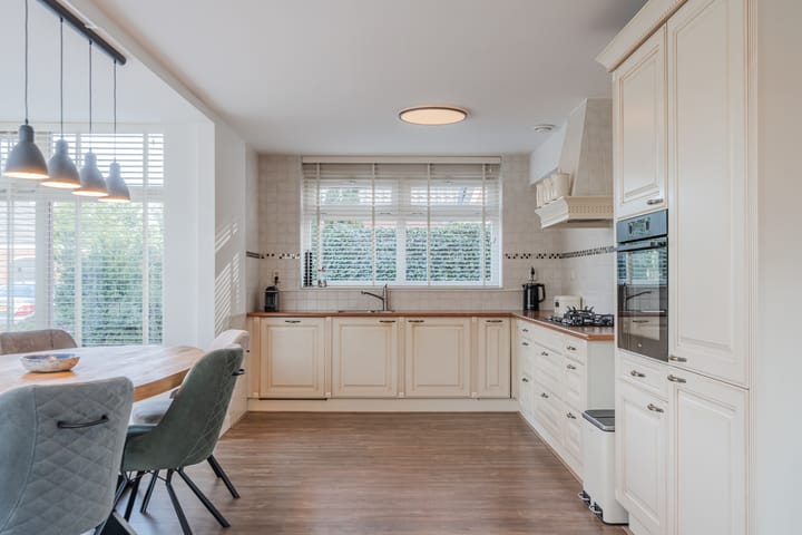 Foto 7 van Stratosfeer 4