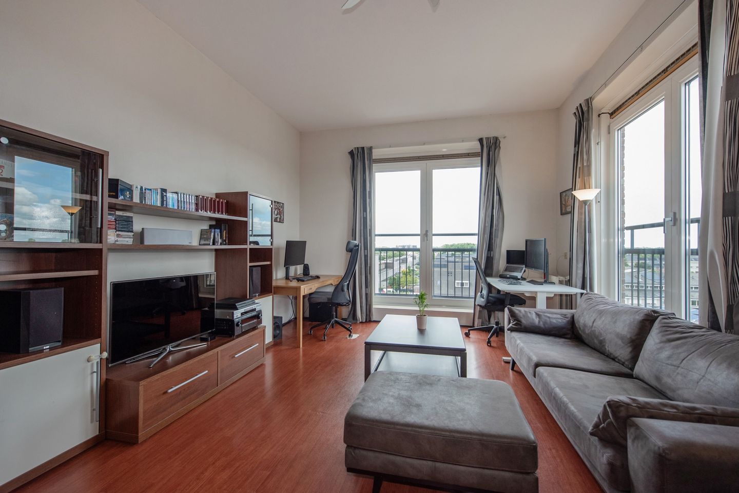 Foto 10 van Hazerswoudestraat 330