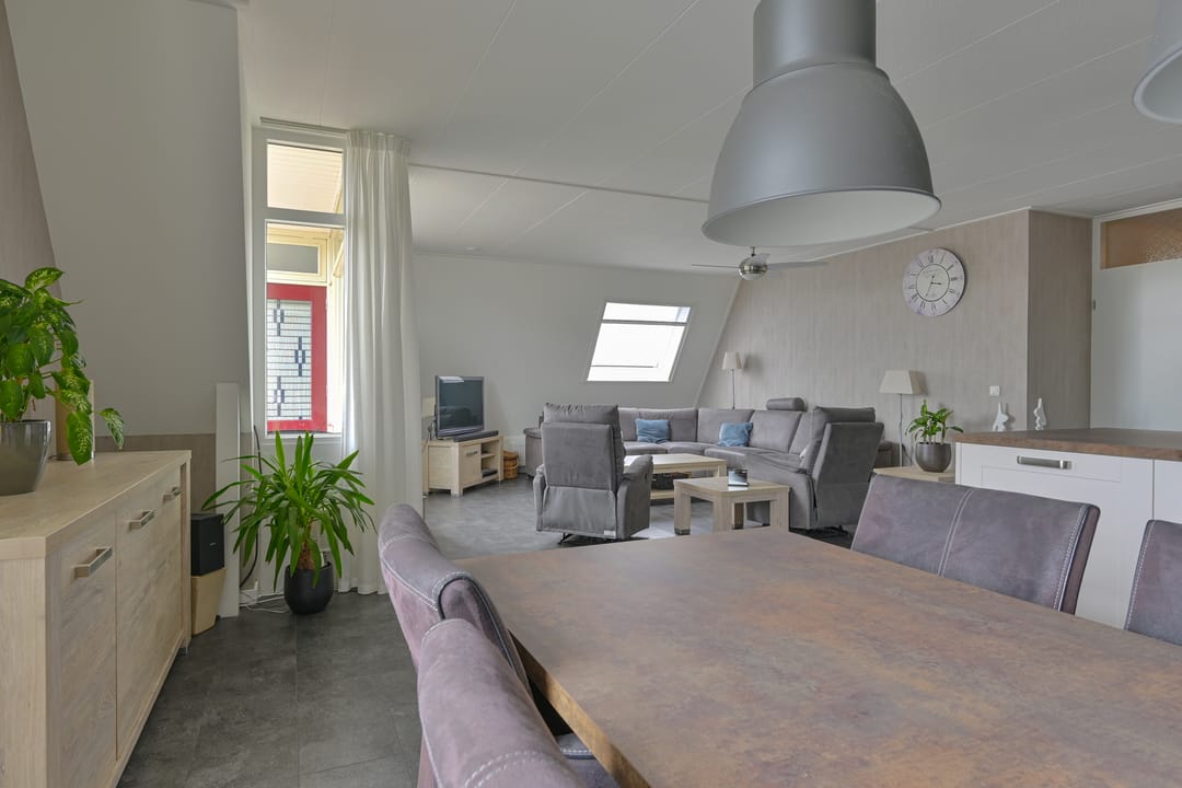 Photo 38 of Brinkstraat 41