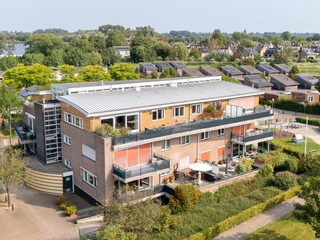 Foto 2 van Leeuwenburgh 49