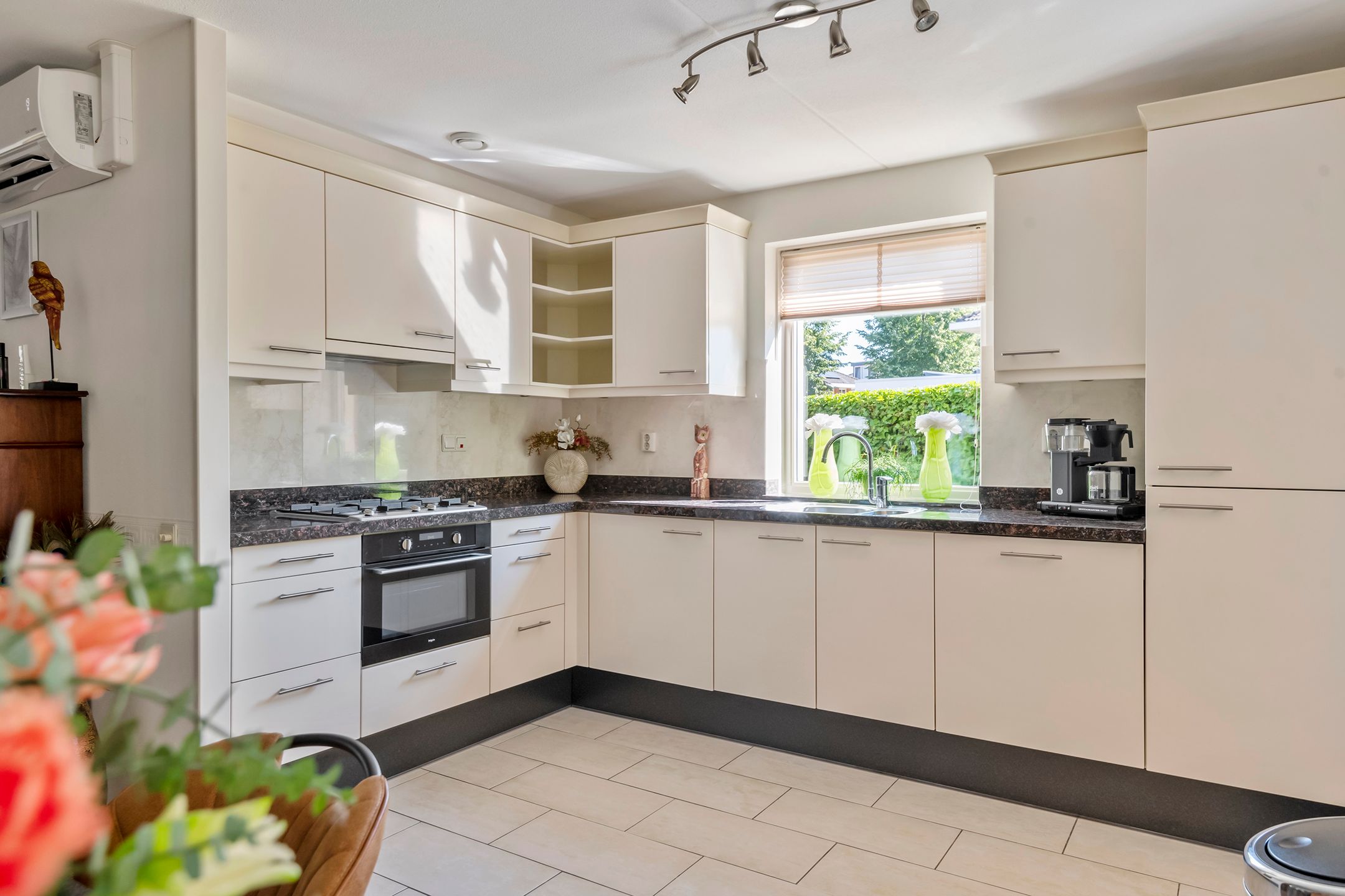 Foto 12 van Laan 1940-1945 111