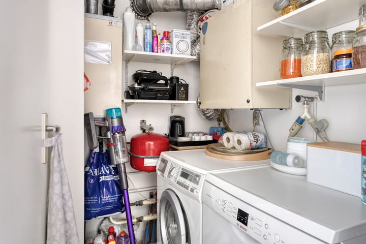 Foto 15 van Strevelsweg 667