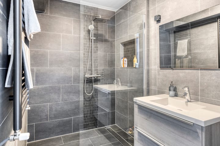 Foto 19 van Strevelsweg 667