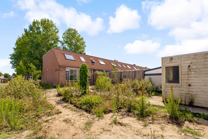 Foto 24 van Grondzeilerplantsoen 13