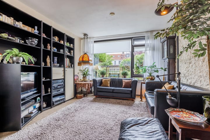 Photo 7 of Jan van Galenlaan 32