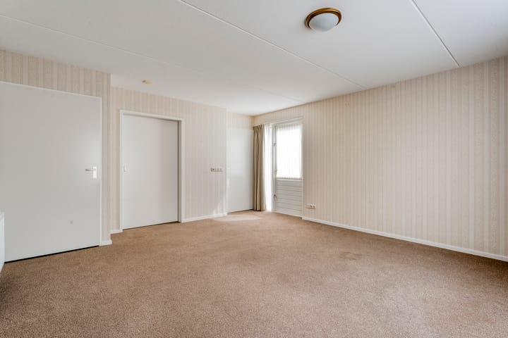 Foto 13 van Burg.Backxlaan 103