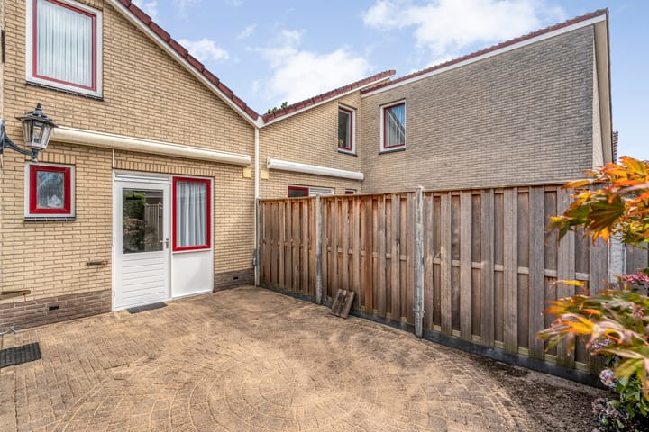 Foto 30 van Burg.Backxlaan 103