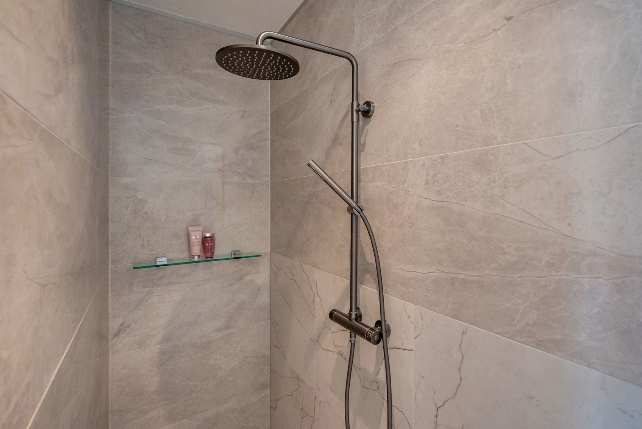 Foto 30 van Gevers Deynootweg 42