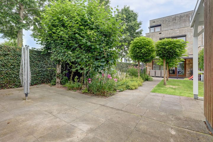 Photo 4 of MacBridestraat 67