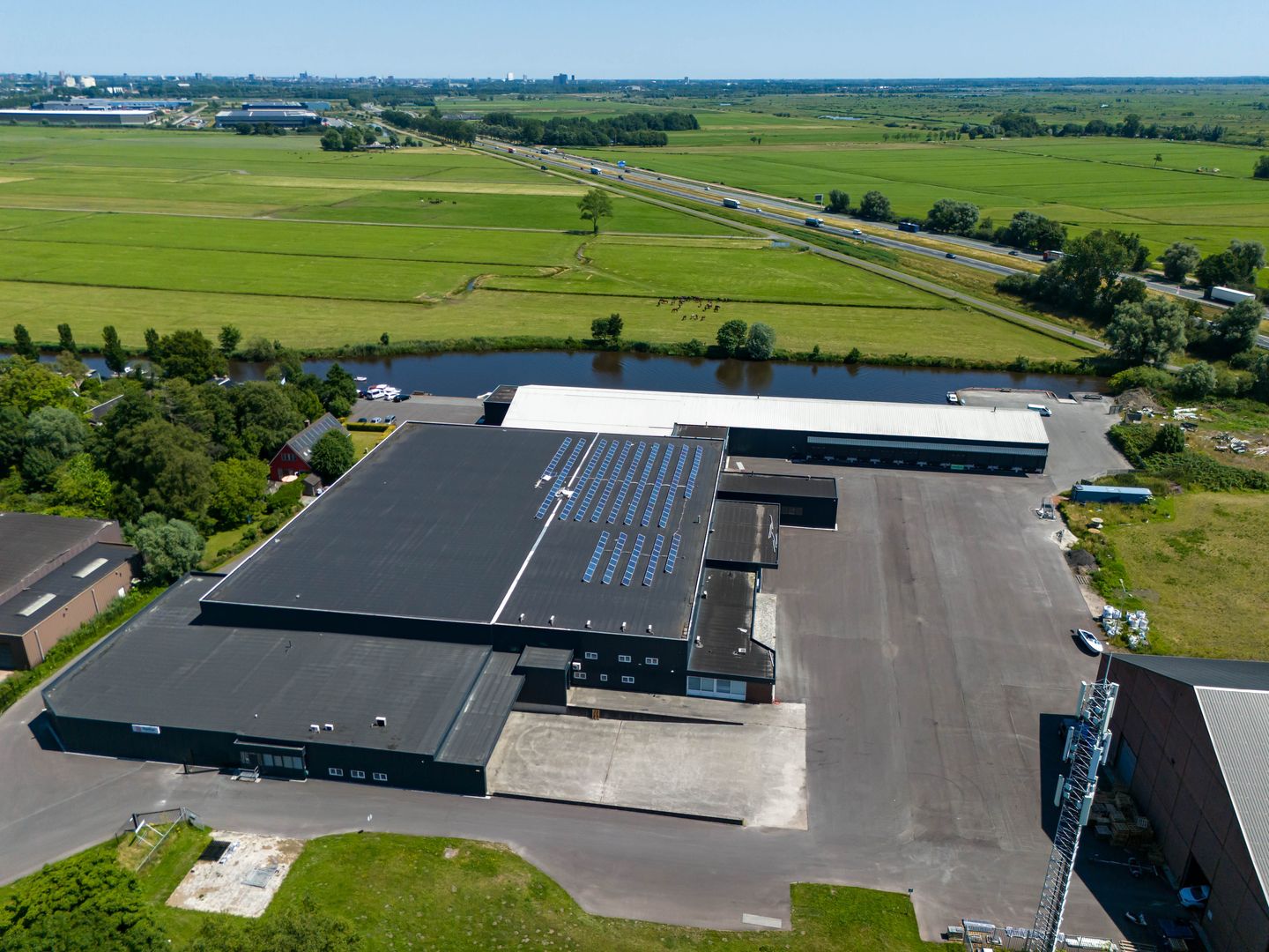 Bekijk foto 3 van de Rietlanden 8