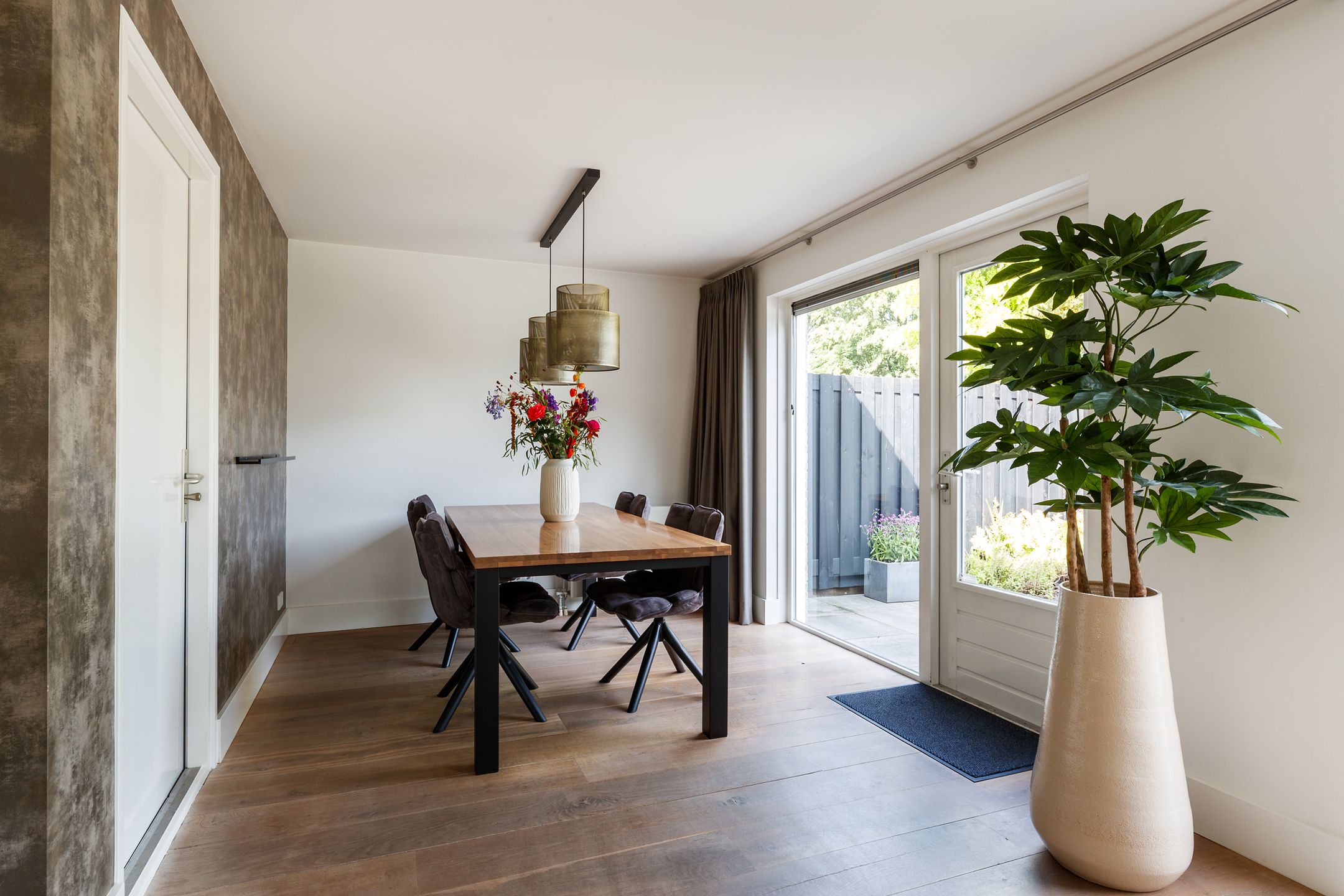 Photo 9 of Burgemeester Burgerhof 36