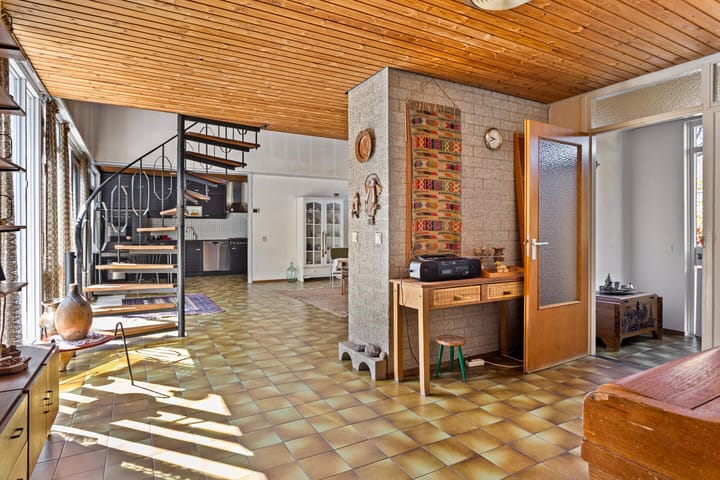 Foto 5 van Hindeloopenstraat 8