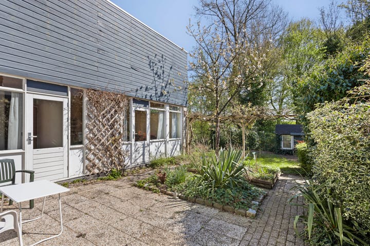 Foto 24 van Hindeloopenstraat 8