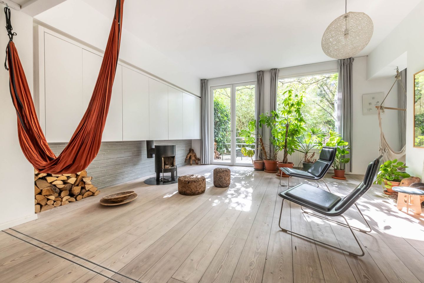 Photo 5 of Adelaarsweg 14