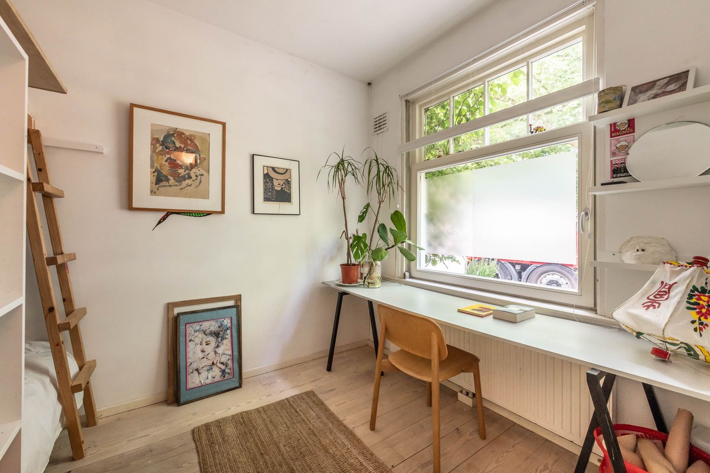 Photo 35 of Adelaarsweg 14